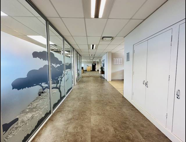 306M² OFFICE TO LET IN UMHLANGA RIDGE